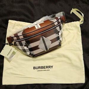 Burberry CASON Belt Bag - Brand New